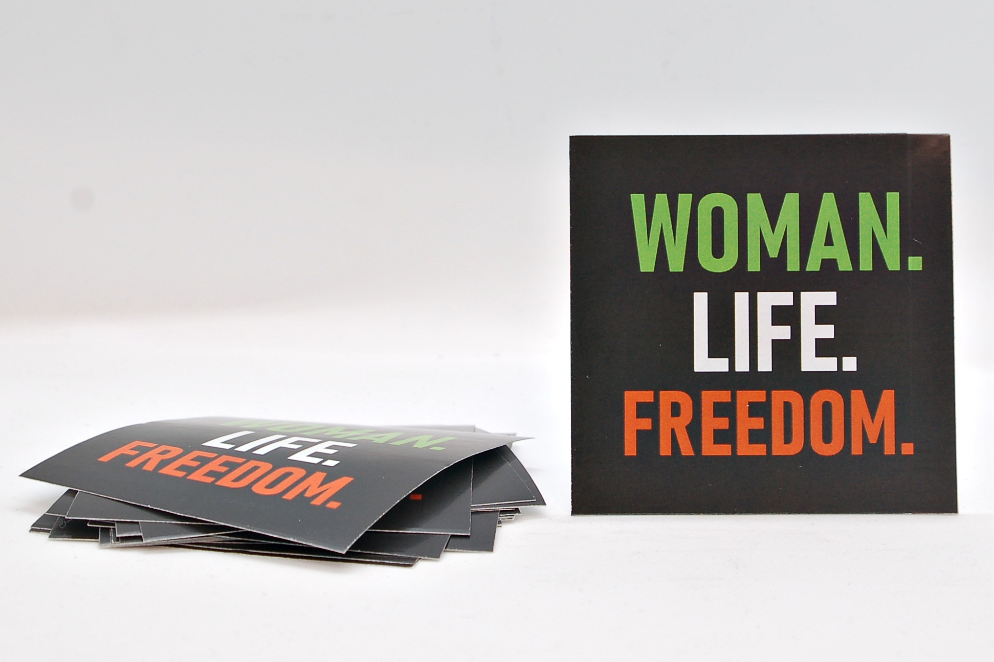 WomanLifeFreedomST123